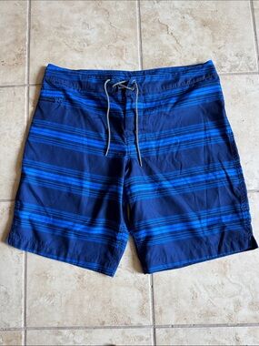 Gap Men's Blue Striped Swim Trunks Board Shorts Medium Linerless
